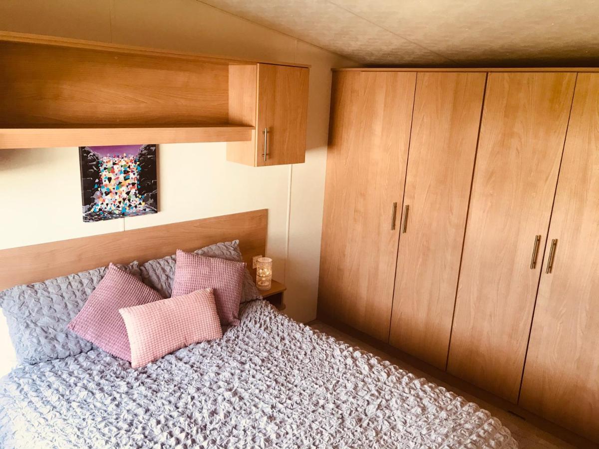 Turnberry Caravan Quiet Peaceful Location Near Golf Spas And Beaches Girvan Zewnętrze zdjęcie